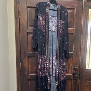 Shyanne Black and Red Patterned Long Jacket